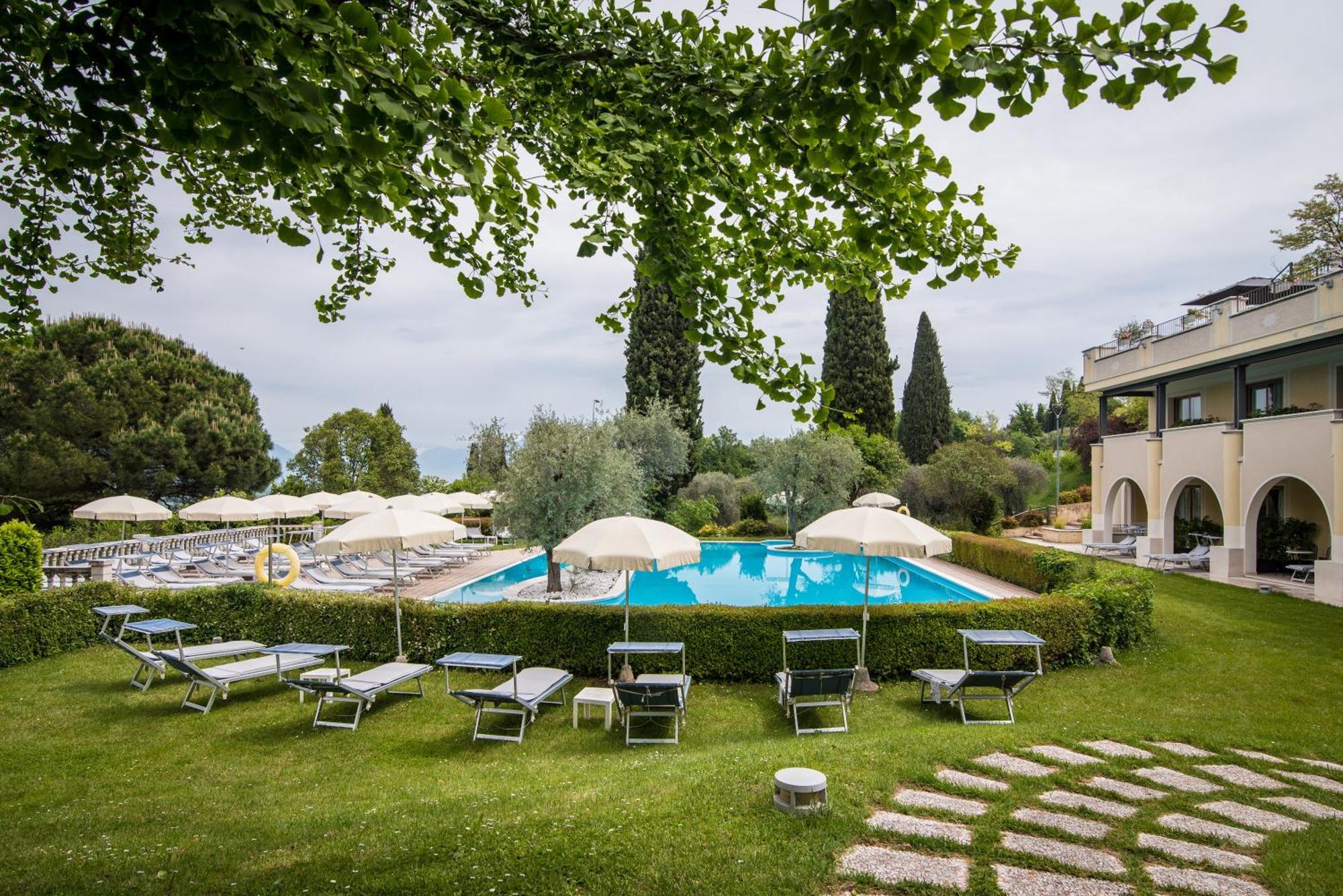 Hotel Porta Del Sole Soiano Del Lago Exterior photo