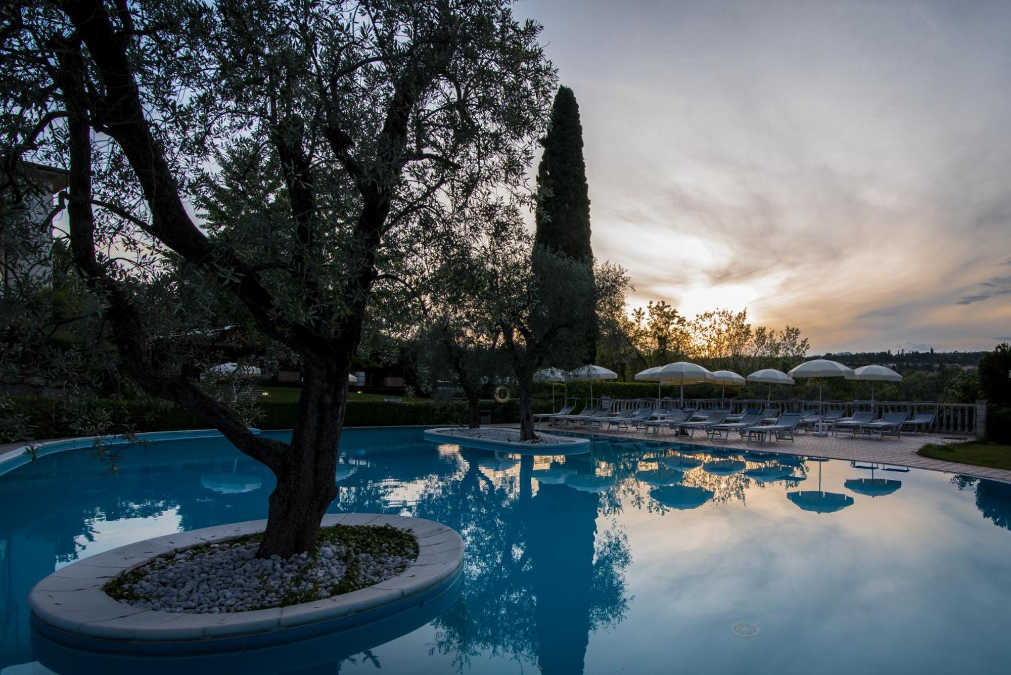 Hotel Porta Del Sole Soiano Del Lago Exterior photo